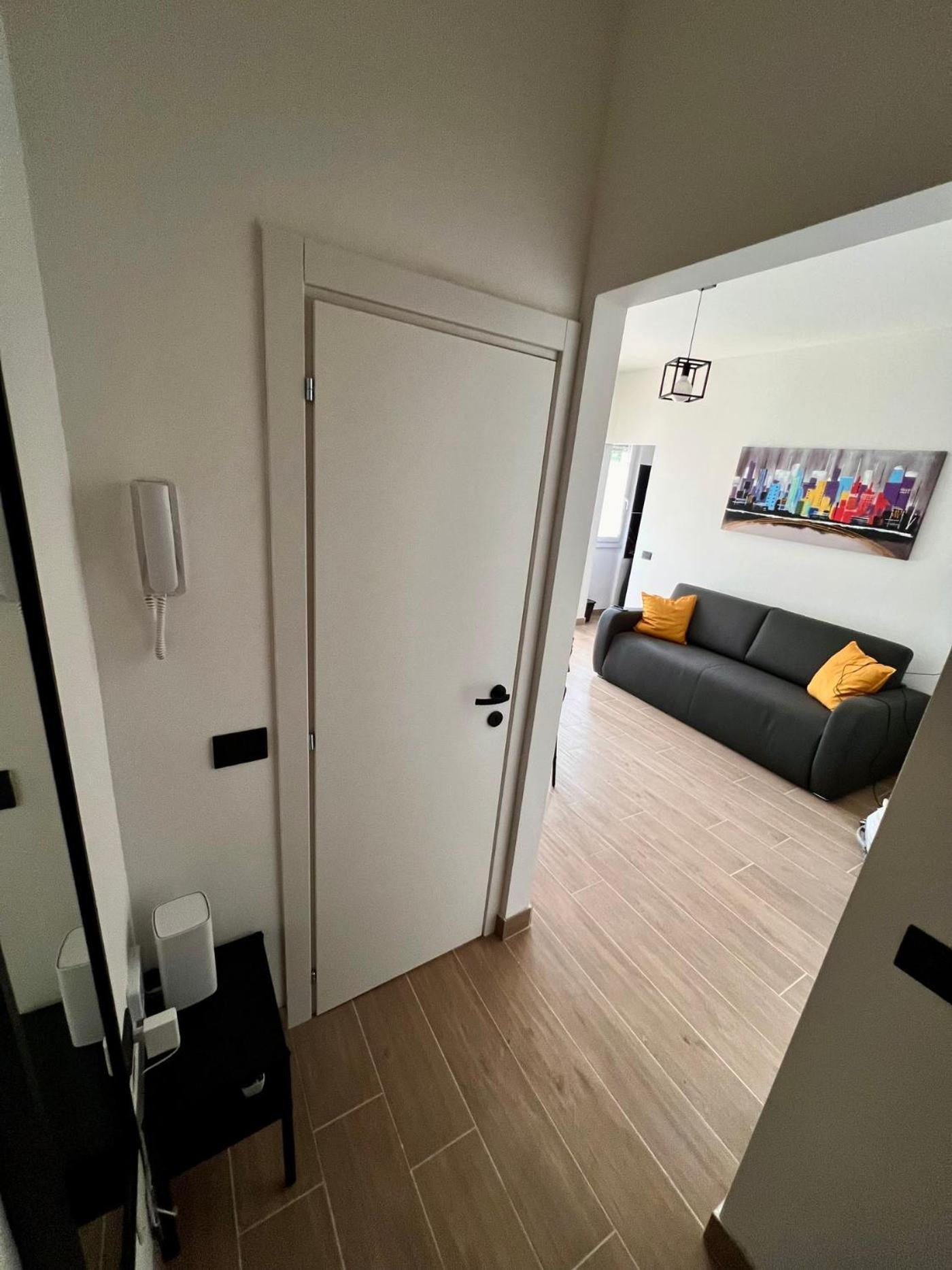 شقة Moderno Ed Elegante Loft Con Balcone ميلان المظهر الخارجي الصورة