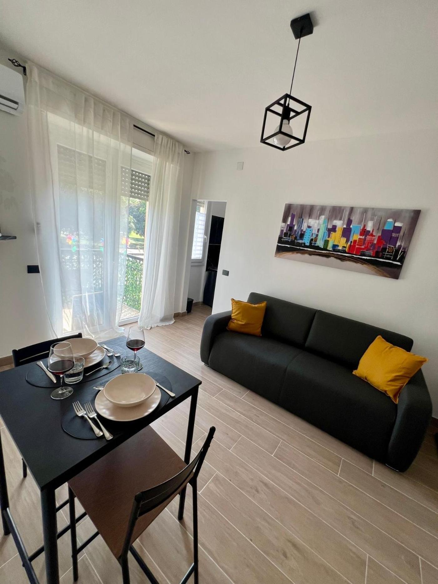 شقة Moderno Ed Elegante Loft Con Balcone ميلان المظهر الخارجي الصورة