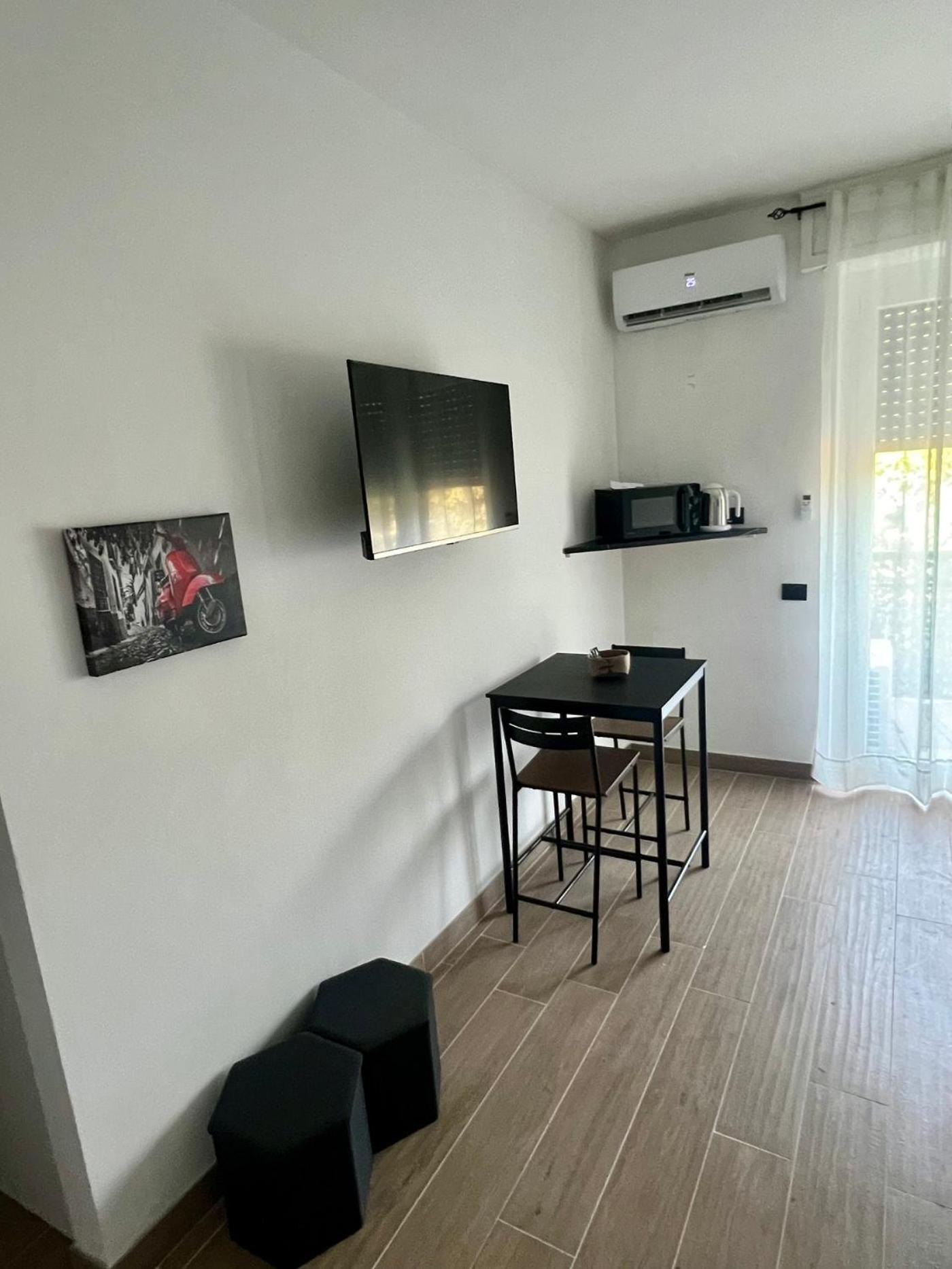 شقة Moderno Ed Elegante Loft Con Balcone ميلان المظهر الخارجي الصورة
